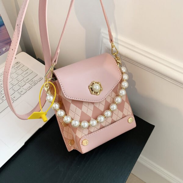 Small Bag Spring And Summer New Bag Women 2025 Hot Style Texture Shoulder Bag Vertical Mini Crossbody Lightweight Mobile Phone Bag