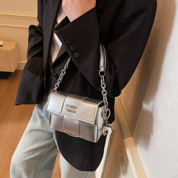 Processed with VSCO with s2 preset New Spring/Summer Fashion Shoulder Bag Niche High-End Trendy Messenger Bag