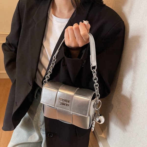 Processed with VSCO with s2 preset New Spring/Summer Fashion Shoulder Bag Niche High-End Trendy Messenger Bag