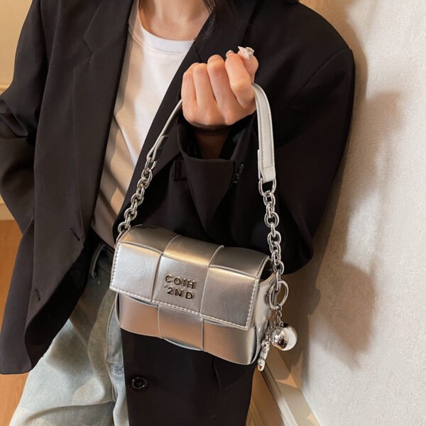 Processed with VSCO with s2 preset New Spring/Summer Fashion Shoulder Bag Niche High-End Trendy Messenger Bag