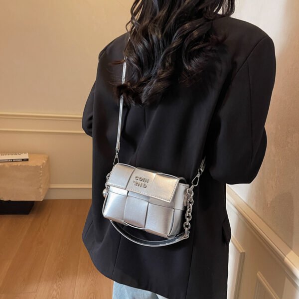 Processed with VSCO with s2 preset New Spring/Summer Fashion Shoulder Bag Niche High-End Trendy Messenger Bag