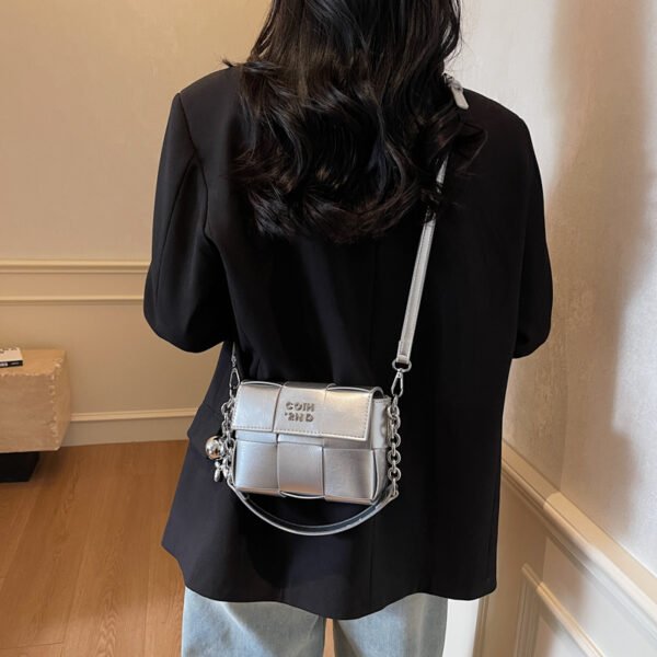 Processed with VSCO with s2 preset New Spring/Summer Fashion Shoulder Bag Niche High-End Trendy Messenger Bag