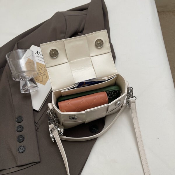 Processed with VSCO with s2 preset New Spring/Summer Fashion Shoulder Bag Niche High-End Trendy Messenger Bag