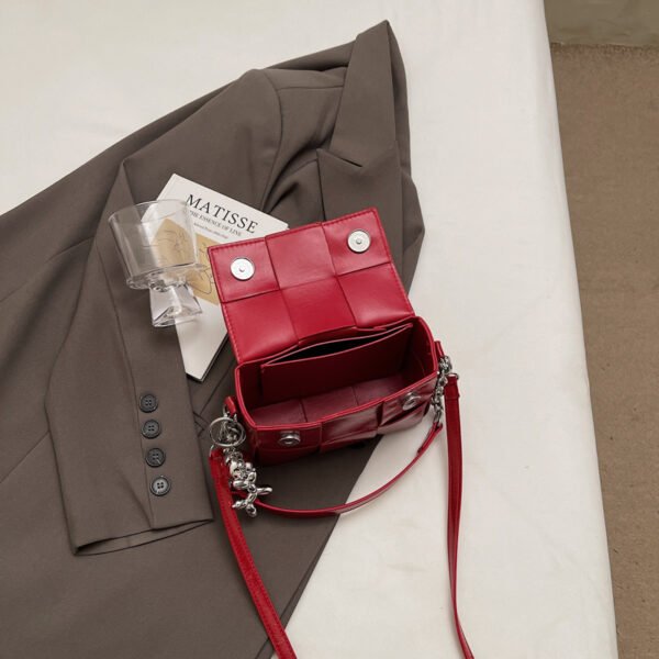 Processed with VSCO with s2 preset New Spring/Summer Fashion Shoulder Bag Niche High-End Trendy Messenger Bag