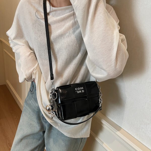 Processed with VSCO with s2 preset New Spring/Summer Fashion Shoulder Bag Niche High-End Trendy Messenger Bag