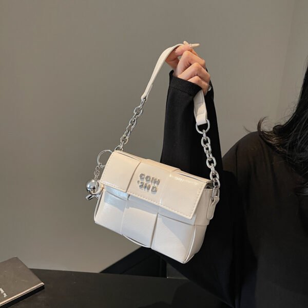 Processed with VSCO with s2 preset New Spring/Summer Fashion Shoulder Bag Niche High-End Trendy Messenger Bag