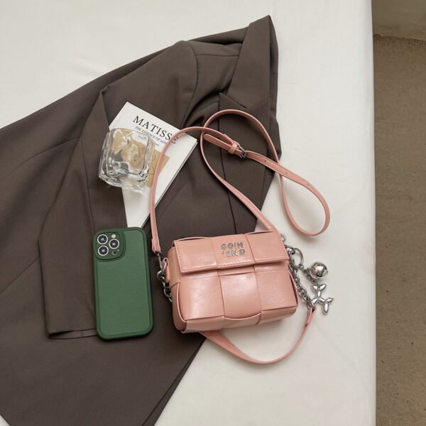 Processed with VSCO with s2 preset New Spring/Summer Fashion Shoulder Bag Niche High-End Trendy Messenger Bag