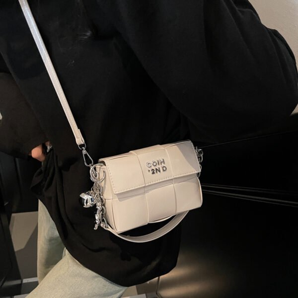 Processed with VSCO with s2 preset New Spring/Summer Fashion Shoulder Bag Niche High-End Trendy Messenger Bag