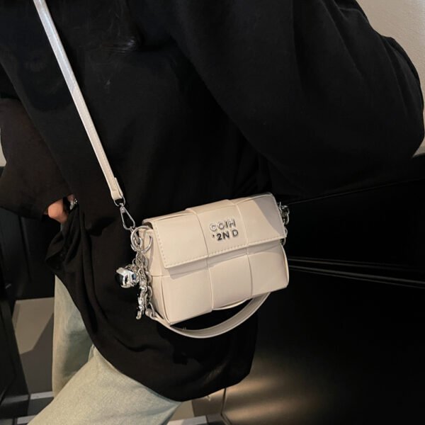 Processed with VSCO with s2 preset New Spring/Summer Fashion Shoulder Bag Niche High-End Trendy Messenger Bag