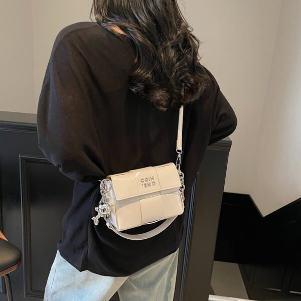 Processed with VSCO with s2 preset New Spring/Summer Fashion Shoulder Bag Niche High-End Trendy Messenger Bag