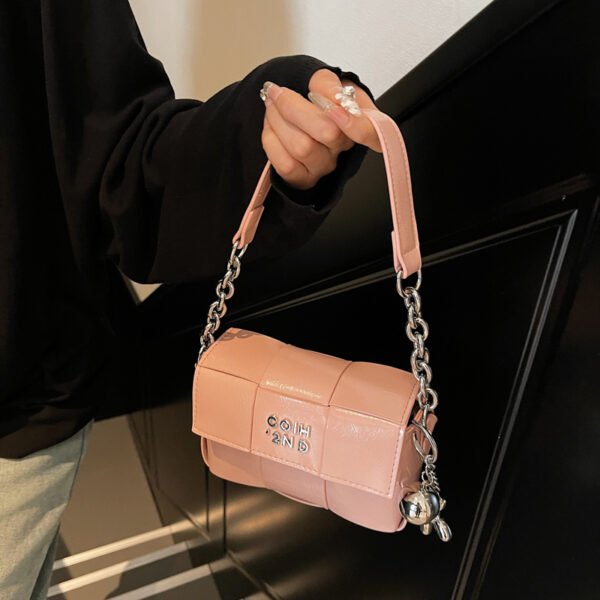 Processed with VSCO with s2 preset New Spring/Summer Fashion Shoulder Bag Niche High-End Trendy Messenger Bag