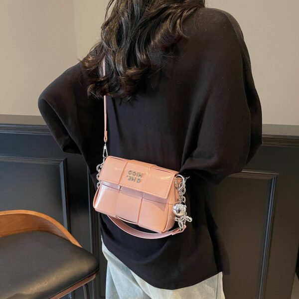 Processed with VSCO with s2 preset New Spring/Summer Fashion Shoulder Bag Niche High-End Trendy Messenger Bag