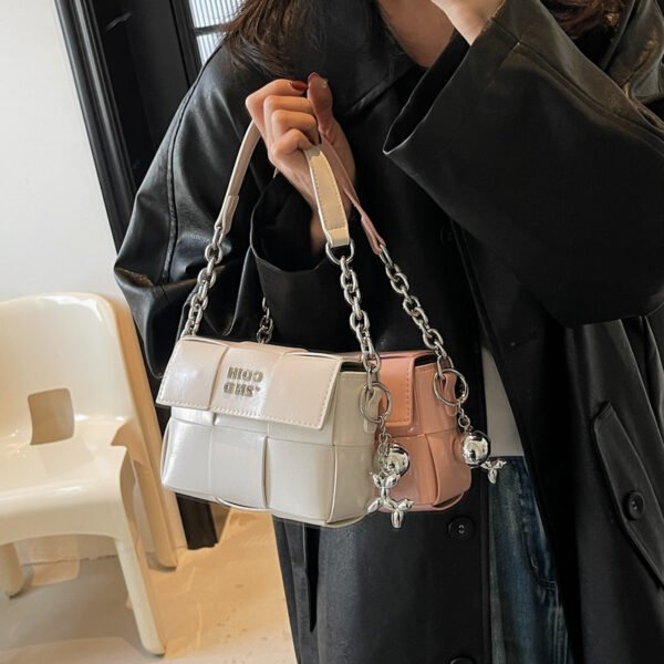 Processed with VSCO with s2 preset New Spring/Summer Fashion Shoulder Bag Niche High-End Trendy Messenger Bag