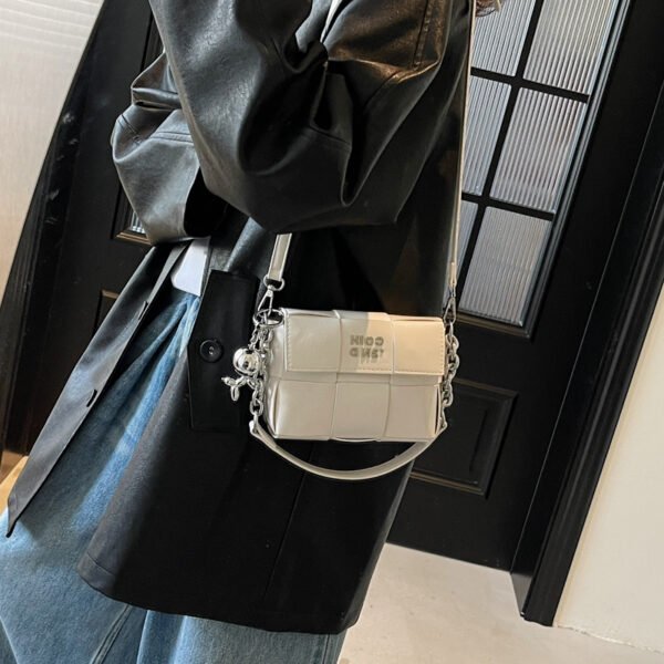 Processed with VSCO with s2 preset New Spring/Summer Fashion Shoulder Bag Niche High-End Trendy Messenger Bag