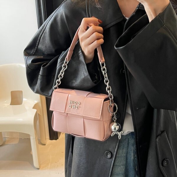 Processed with VSCO with s2 preset New Spring/Summer Fashion Shoulder Bag Niche High-End Trendy Messenger Bag