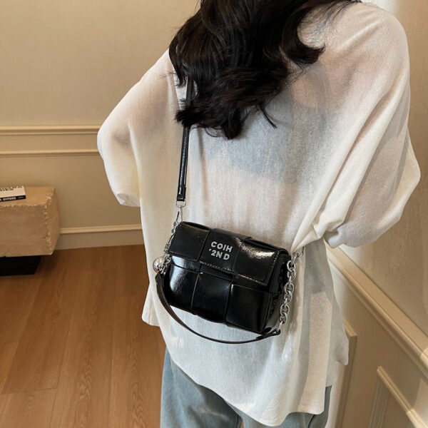 Processed with VSCO with s2 preset New Spring/Summer Fashion Shoulder Bag Niche High-End Trendy Messenger Bag