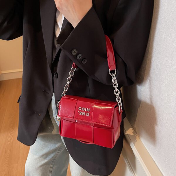 Processed with VSCO with s2 preset New Spring/Summer Fashion Shoulder Bag Niche High-End Trendy Messenger Bag