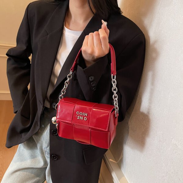 Processed with VSCO with s2 preset New Spring/Summer Fashion Shoulder Bag Niche High-End Trendy Messenger Bag