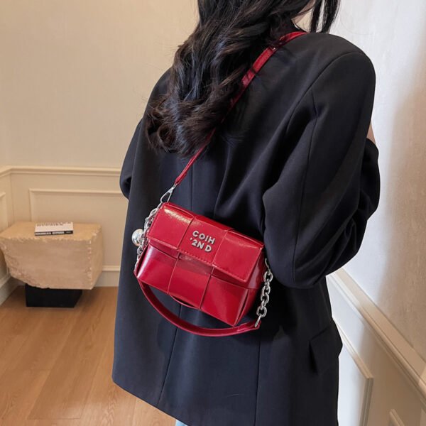 Processed with VSCO with s2 preset New Spring/Summer Fashion Shoulder Bag Niche High-End Trendy Messenger Bag