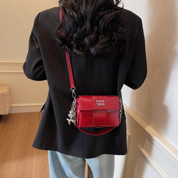 Processed with VSCO with s2 preset New Spring/Summer Fashion Shoulder Bag Niche High-End Trendy Messenger Bag