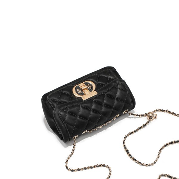 t1 Pineapple Underarm Bag