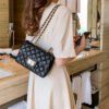 Classic Chanel style bag, celebrity style, diamond chain messenger bag, lazy fashion shoulder bag
