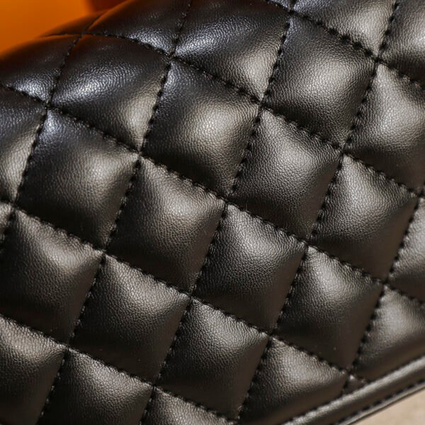 Spring/Summer Popular Diamond Chain Bag Women's Small Square Bag Design Niche Shoulder Messenger Bag