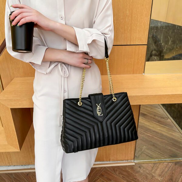 V-Grain Tote Bag Ladies Bag Women's Bag Wholesale Women's Messenger Bag Large Capacity Embroidered Shoulder Bag