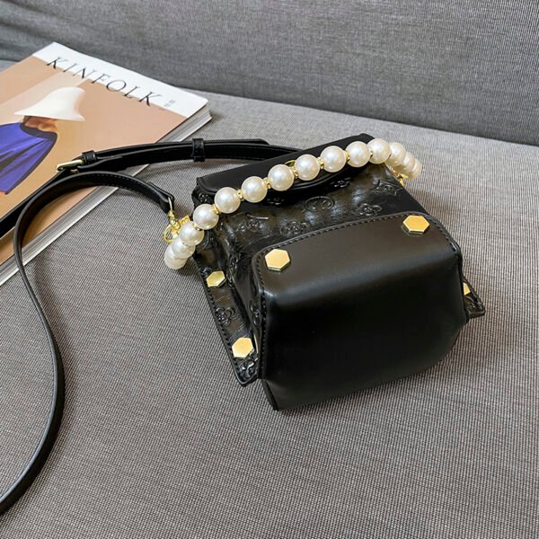 One-Shoulder Crossbody Korean Version Pearl Handbag Fashionable Simple Sweet Women's Bag Mobile Phone Bag