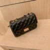 Classic Chanel style bag, celebrity style, diamond chain messenger bag, lazy fashion shoulder bag