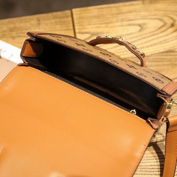 主图 (20) Retro Design Pu Horsebit Saddle Bag Old Flower Women's Bag Single Shoulder Cross-Border Bag Messenger Bag Bags Women's Bag