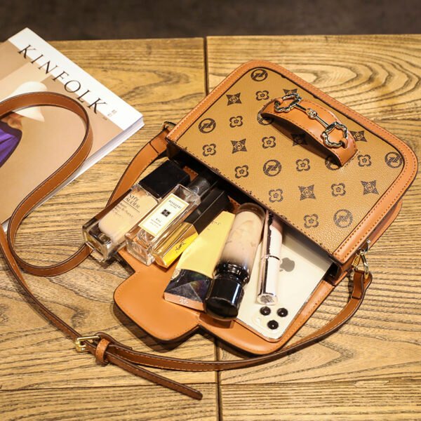 主图 (21) Retro Design Pu Horsebit Saddle Bag Old Flower Women's Bag Single Shoulder Cross-Border Bag Messenger Bag Bags Women's Bag