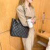 New Large-Capacity Diamond Chain Tote Bag Simple Light Luxury High-End Shoulder Bag Casual Commuting Versatile Women's Bag