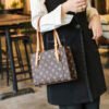 主图 (24) Classic Old Flower Fashion Brand Commuter Shoulder Bag Women's Light Luxury High-End Stylish Hand-Held Tote Bag