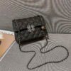 Diamond Embroidery Bag Autumn And Winter Retro New Women's Bag Popular Chain Messenger Bag Fashionable Small Square Bag