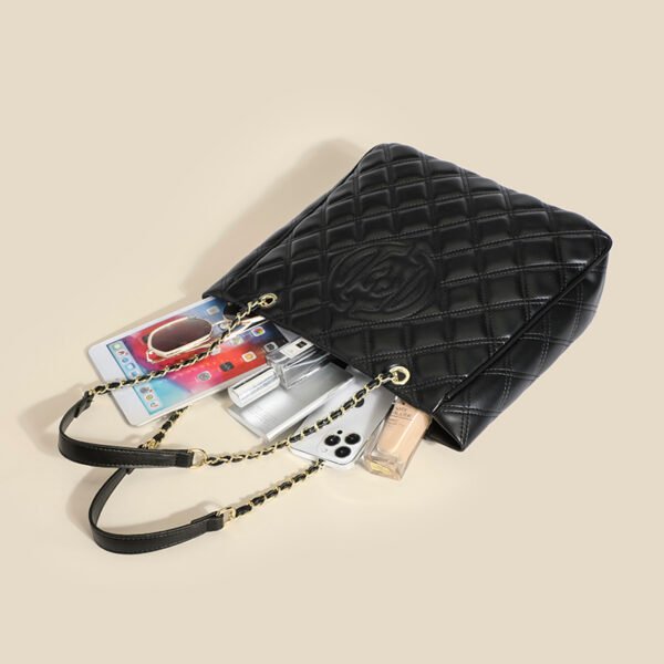 New Large-Capacity Diamond Chain Tote Bag Simple Light Luxury High-End Shoulder Bag Casual Commuting Versatile Women's Bag