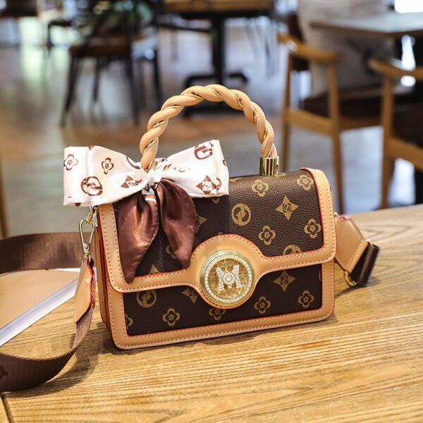 Autumn/Winter New Fashion Woven Retro High Quality Trend Niche Temperament Women's Bag Shoulder Crossbody Handbag