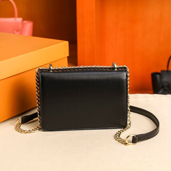 Women's Summer Casual Chain Small Bag