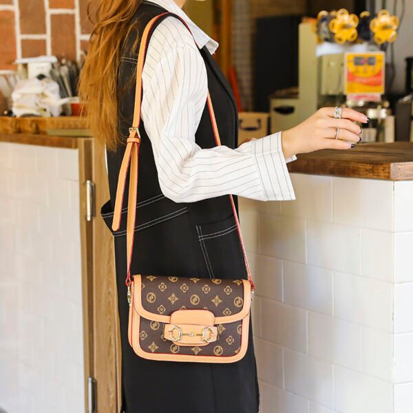 主图 (31) Retro Design Pu Horsebit Saddle Bag Old Flower Women's Bag Single Shoulder Cross-Border Bag Messenger Bag Bags Women's Bag
