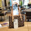 主图 (33) Classic Old Flower Fashion Brand Commuter Shoulder Bag Women's Light Luxury High-End Stylish Hand-Held Tote Bag