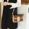 Ladies New Style Bag Lock Large Capacity Fashion Women's Bag Middle-Aged Mother Messenger Bag