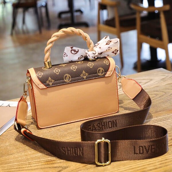 Autumn/Winter New Fashion Woven Retro High Quality Trend Niche Temperament Women's Bag Shoulder Crossbody Handbag