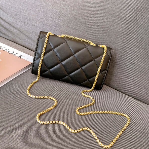 主图 (40) Pearl Diamond Buckle Women's Bag Large Capacity Bag Autumn And Winter New Style Trendy Versatile Shoulder Messenger Bag Diamond Chain Bag