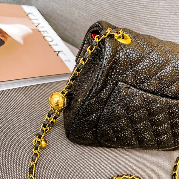 Single-Shoulder Bag: Classic Diamond Embroidery