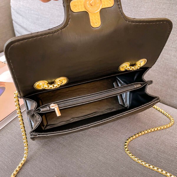 主图 (52) Pearl Diamond Buckle Women's Bag Large Capacity Bag Autumn And Winter New Style Trendy Versatile Shoulder Messenger Bag Diamond Chain Bag