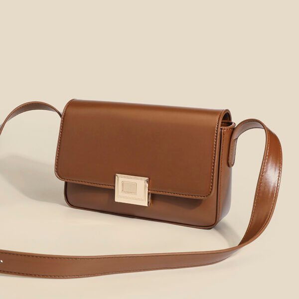 Early Spring Retro All-Match Bucket Small Bag Fashionable All-Match Mobile Phone Bag Portable Lightweight Shoulder Crossbody