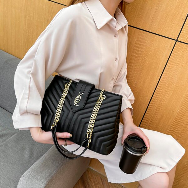 V-Grain Tote Bag Ladies Bag Women's Bag Wholesale Women's Messenger Bag Large Capacity Embroidered Shoulder Bag