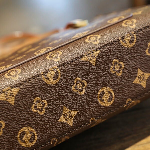 主图 (8) Classic Old Flower Fashion Brand Commuter Shoulder Bag Women's Light Luxury High-End Stylish Hand-Held Tote Bag