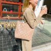 New Large-Capacity Diamond Chain Tote Bag Simple Light Luxury High-End Shoulder Bag Casual Commuting Versatile Women's Bag