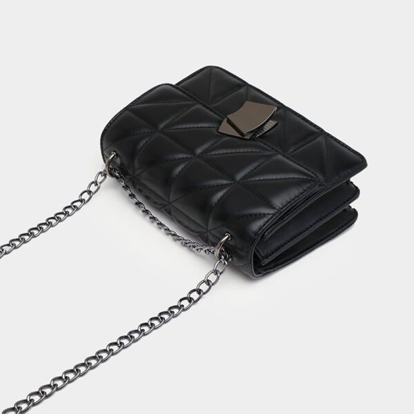 Early Fall New Senior Texture Commuter Small Square Bag Diamond Lattice Black Chain Shoulder Bag Versatile Diagonal Cross Bag